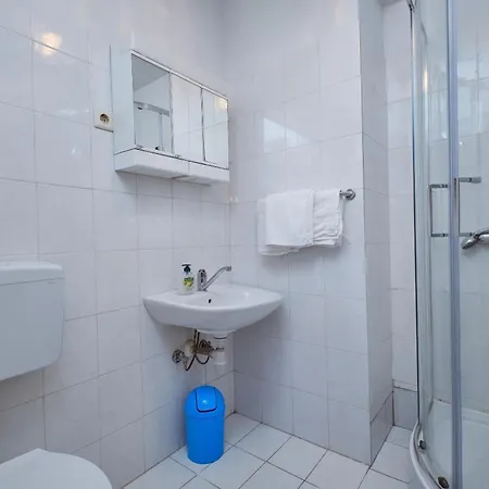 Ivan Apartamento Kampor